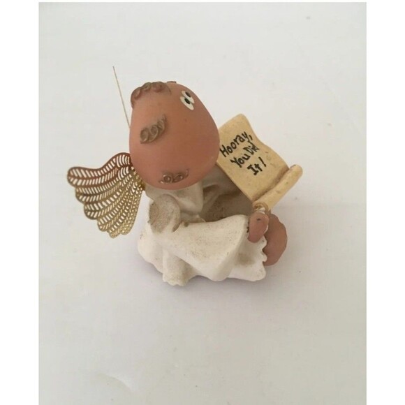 Angel Cheeks Figurine Hooray You Did It ! Russ Berrie Kirk Kritters 2001 NEW - Picture 4 of 4